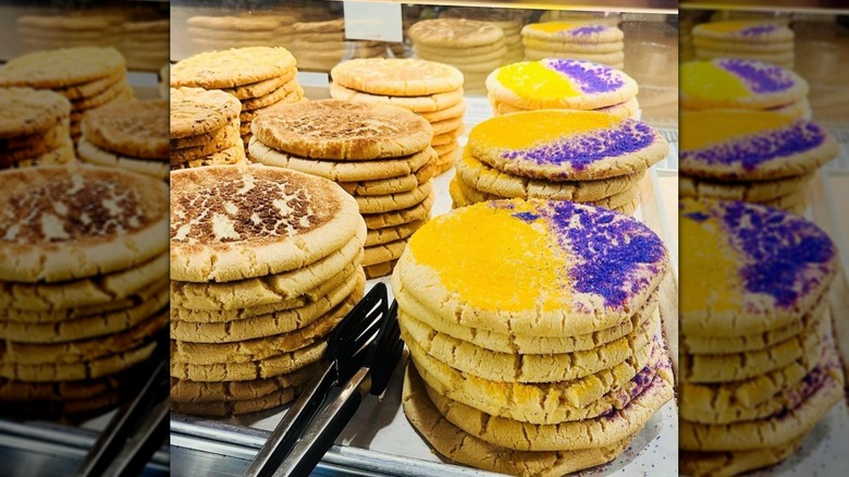 T-Rex Minnesota Vikings cookies