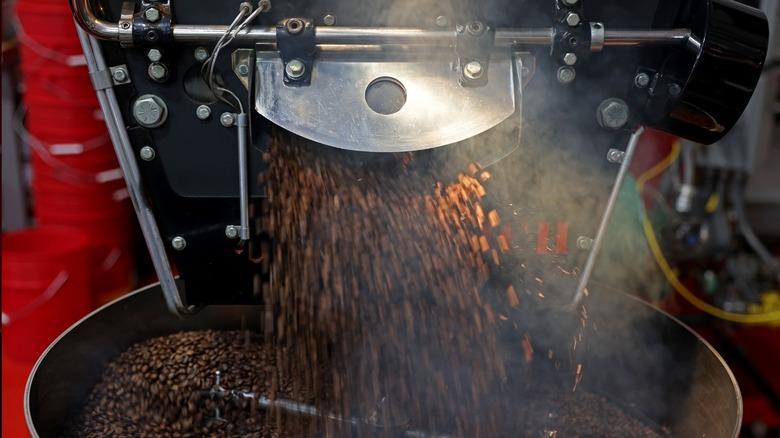 Roasting coffee beans