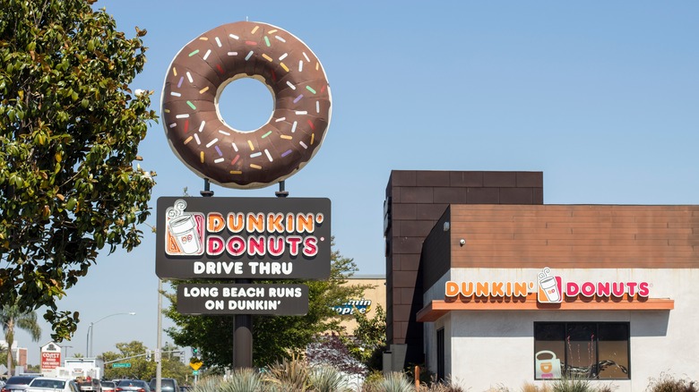 dunkin restaurant 