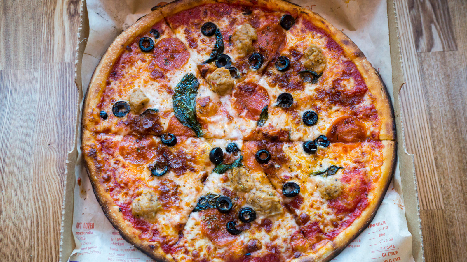The Pizza Restaurant Chain Where The Booze Options Change Depending On The ...
