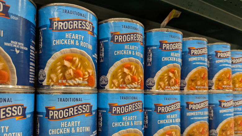 Assorted Progresso soups