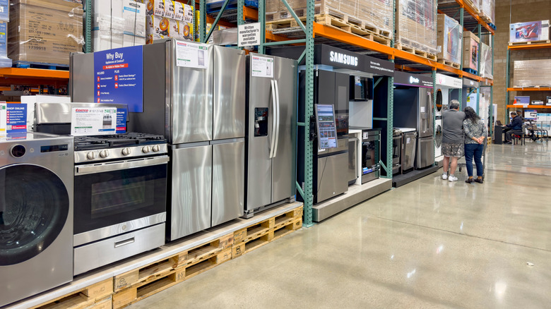 An arrayof appliances, including one oven, at a Costco