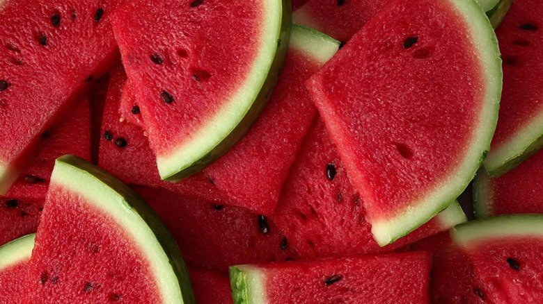 Fresh watermelon slices.