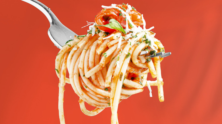 A fork full of spaghetti