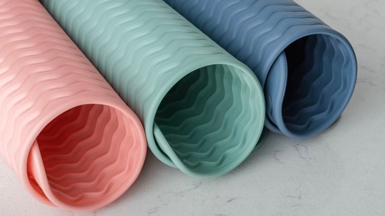 Rolled up silicon baking mats