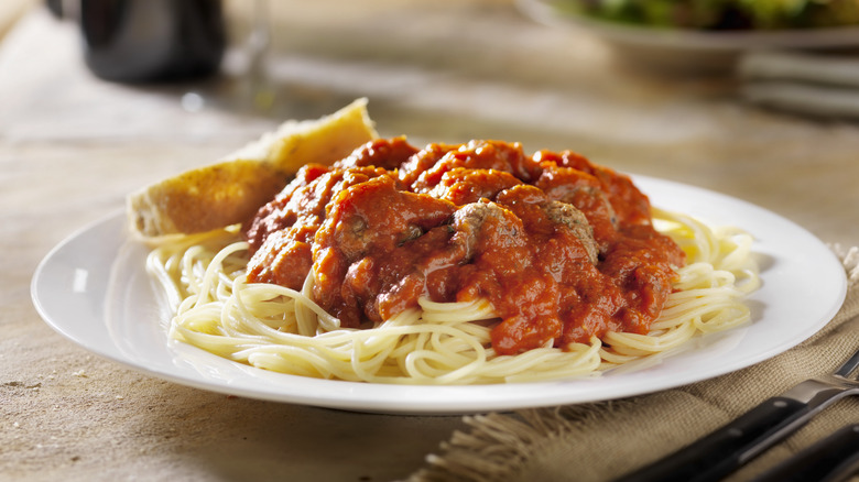 Spaghetti with sauce on top