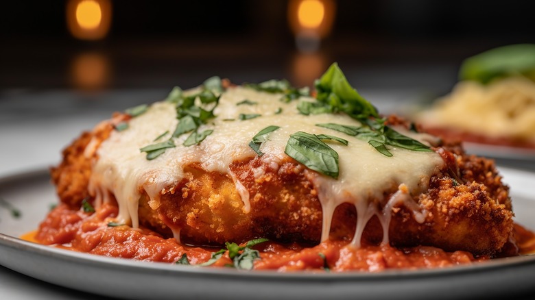 Plate of chicken parmesan