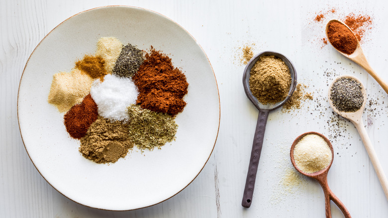 Plate of taco seasoning blend
