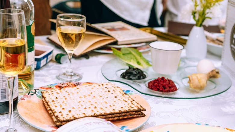 Seder plate