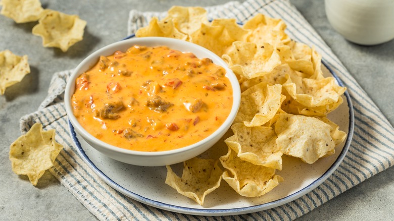 Nacho cheese sauce with chips