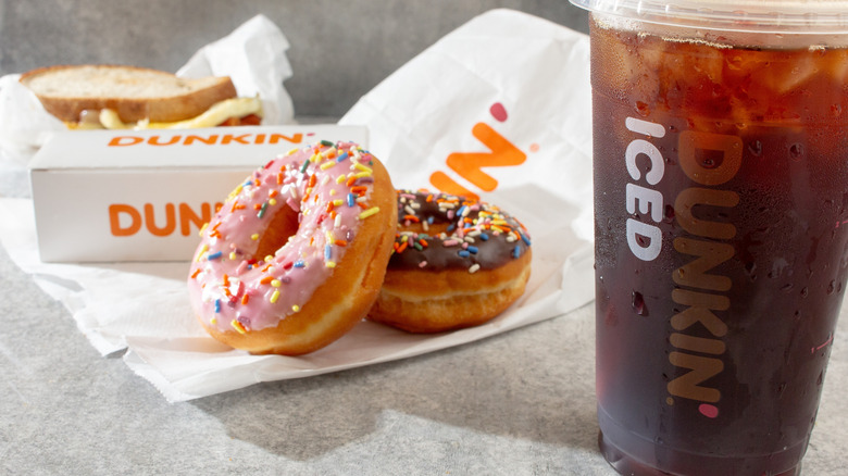 Dunkin' coffee and donuts