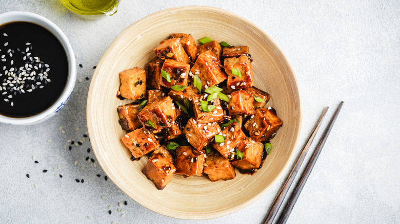 Teriyaki tofu with rice