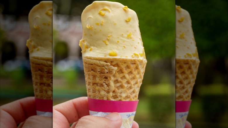 elote ice cream in cone