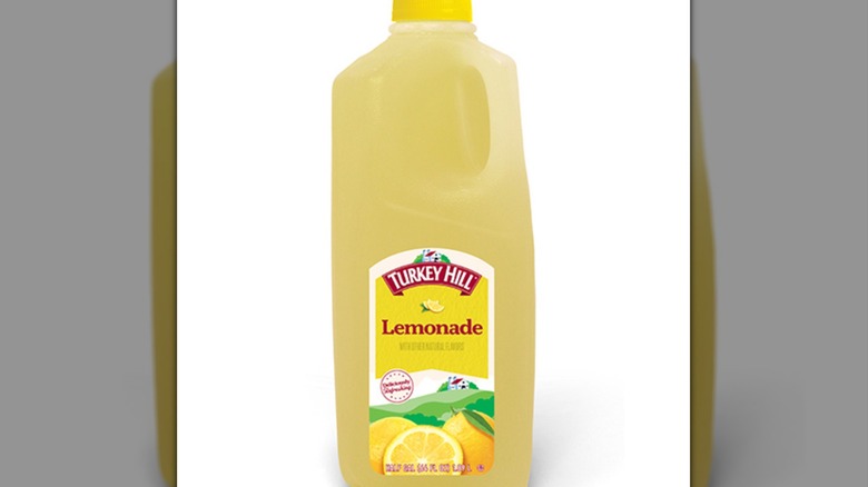 Jug of Turkey Hill lemonade