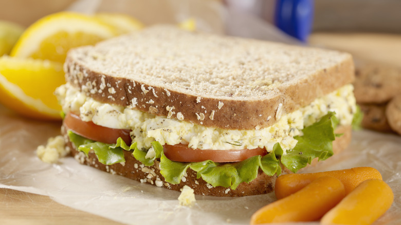 Egg salad sandwich