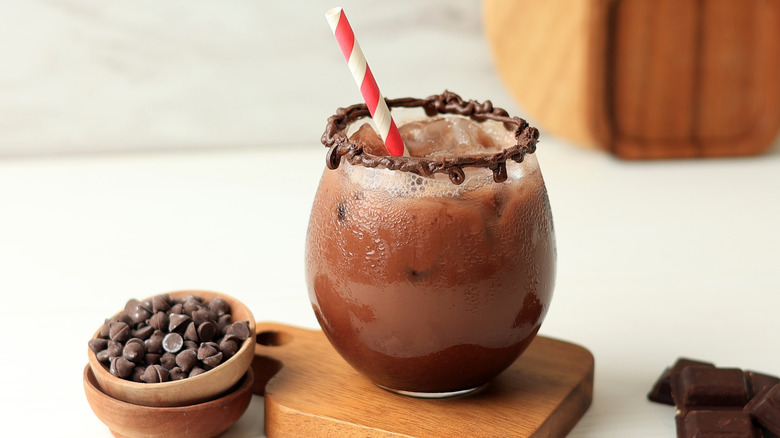 Milkshake iced choclate