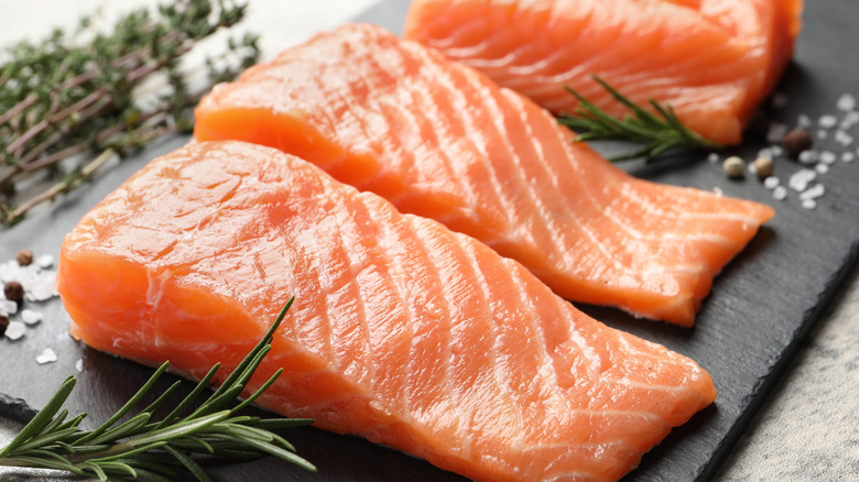 raw salmon with seasonings