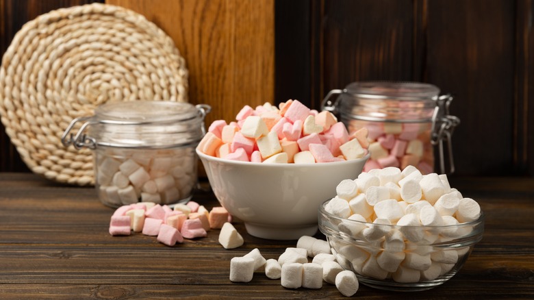 Bowls of marshmallows