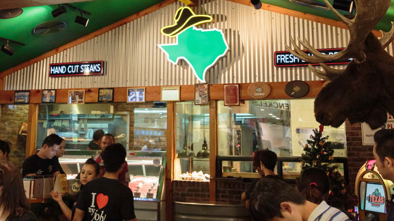 Texas Roadhouse restaurant interior