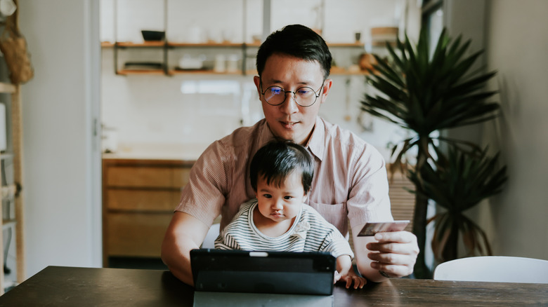 dad and kid on computer