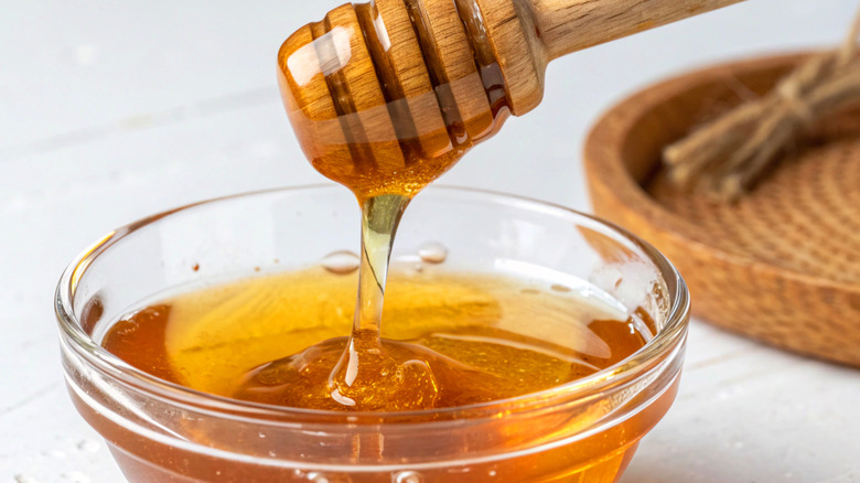 Honey in a bowl