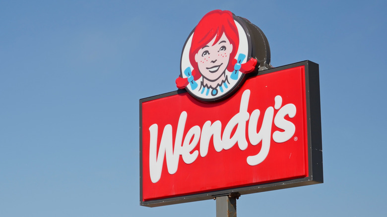 Wendy's sign