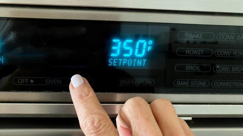 finger setting oven temp