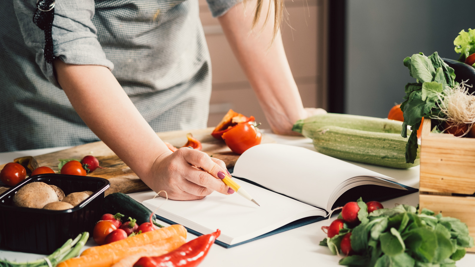 These Classic Retro Cookbooks Are Still Indispensable