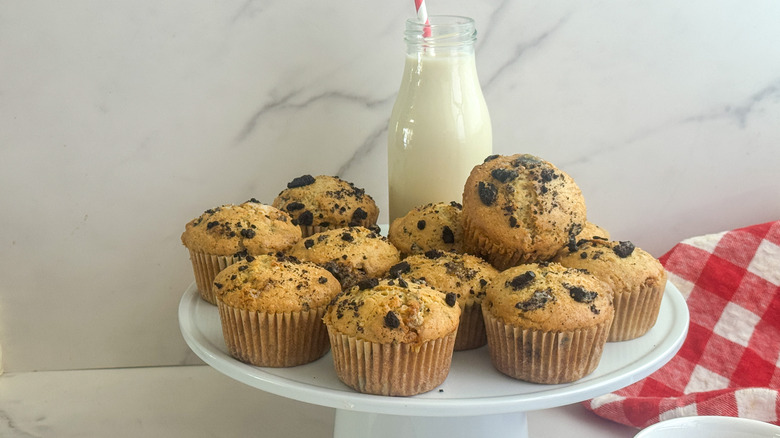 Cookies and cream muffins on cake stand