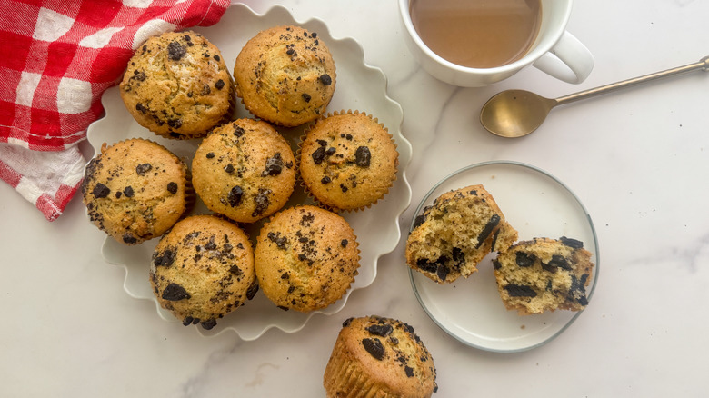 Cookies and cream muffins with coffee