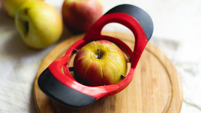 Apple slicer slicing an apple