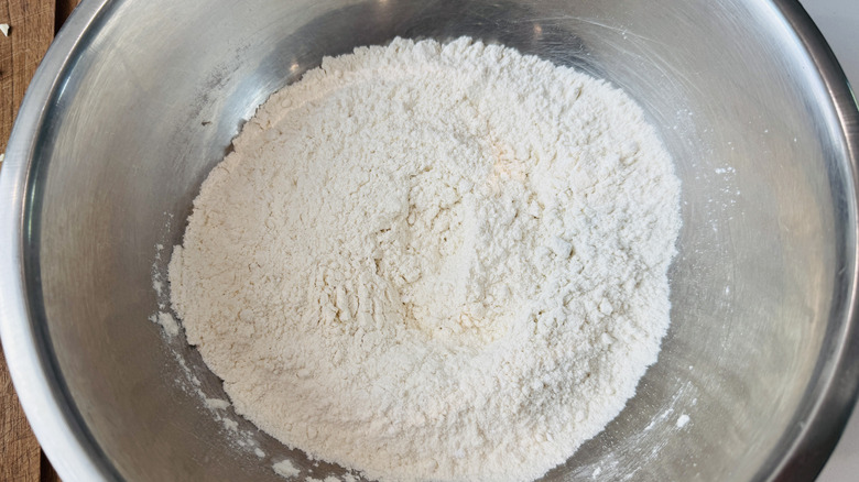 Biscuit dry ingredients in bowl