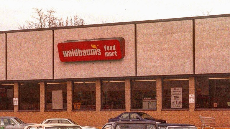 An old photo of Waldbaums food mart