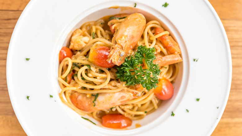 Prawn pasta with lobster bisque sauce