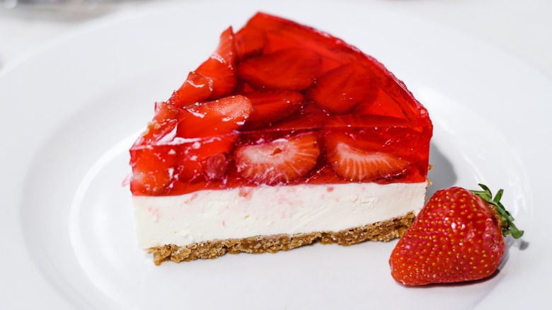 Jell-O strawberry cheesecake