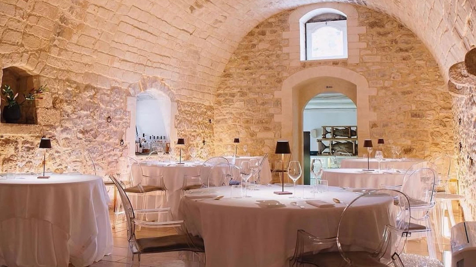 This Otherworldly Michelin-Starred Restaurant Is Carved Into A Sicilian ...