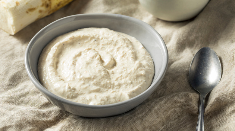 Bowl of horseradish sauce.