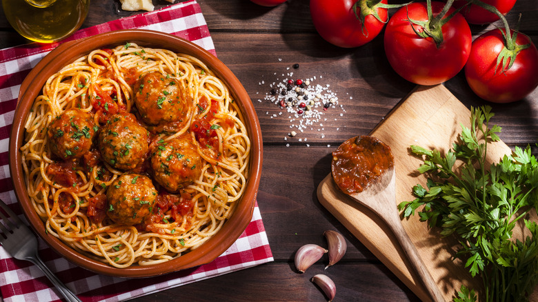 Plate of spaghetti and meatballs