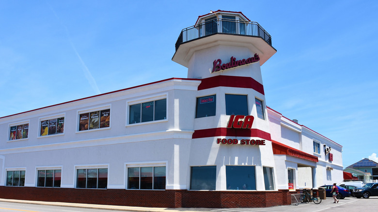 Lighthouse facade of Boulineau's grocery store