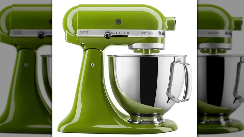 KitchenAid's matcha tilt-head stand mixer.