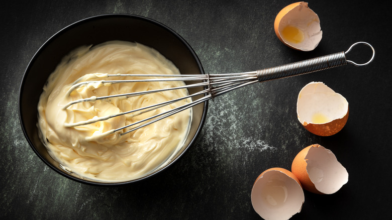 Bowl of mayonnaise 