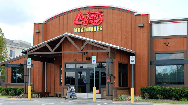Outside of Logan's Roadhouse