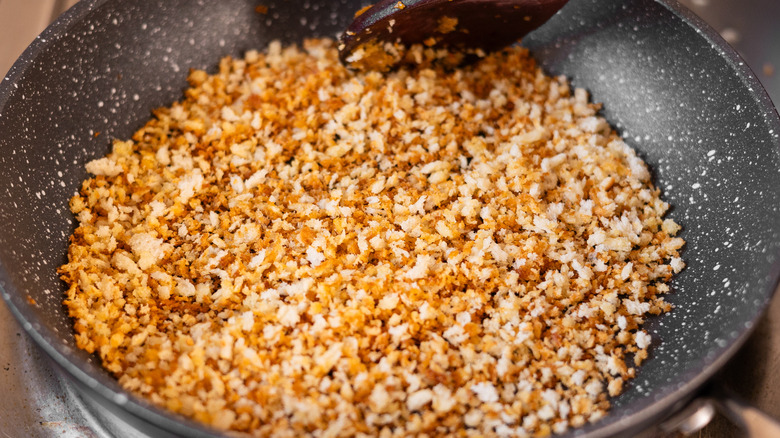 breadcrumbs toasting in pan 