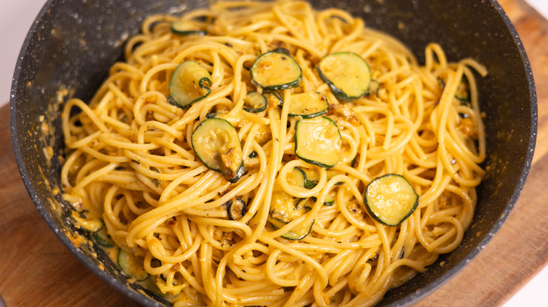 pasta in pan 
