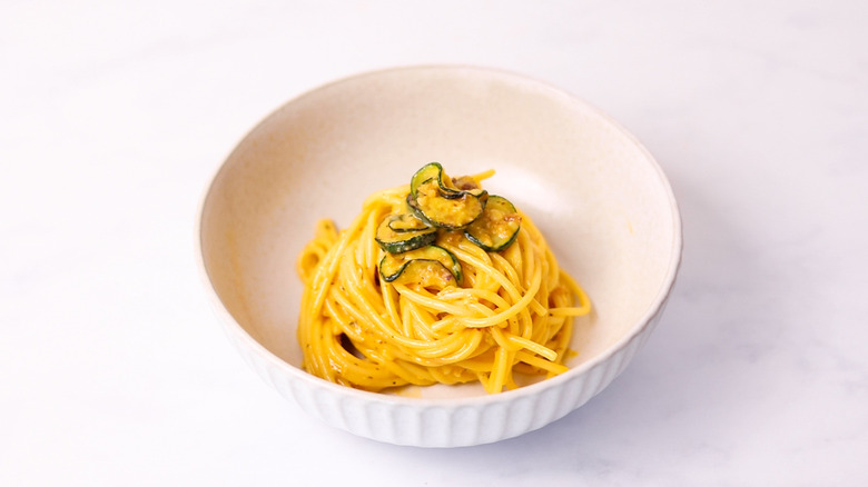 pasta in bowl 