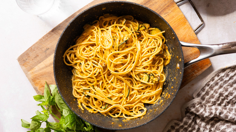pasta in pan 