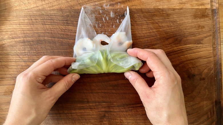 closing shrimp summer roll wrapper