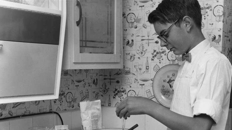 1960s kitchen with fun wallpaper