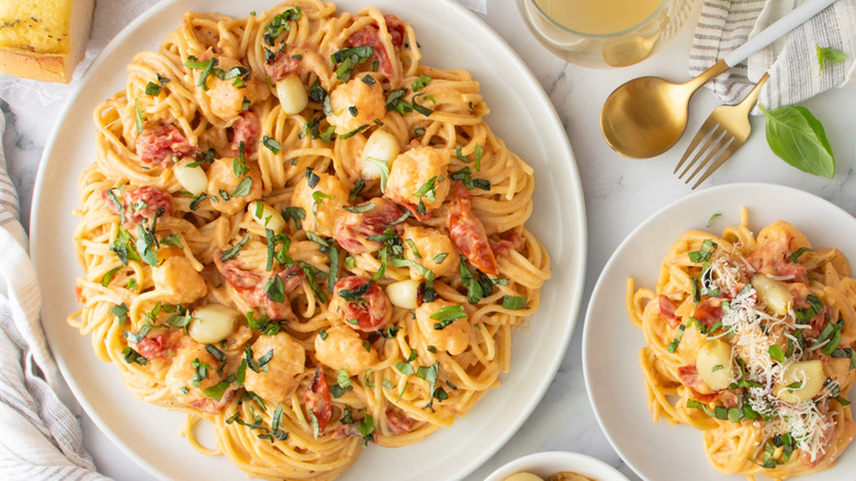 Lobster pasta on plates