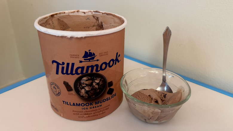 Tub and bowl of Tillamook Mudslide Ice Cream